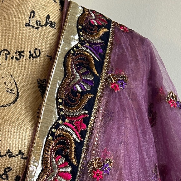 NWT Saree Swarg Embroidered Embellished Purple Net Saree with Gold Lame Trim - Picture 11 of 15
